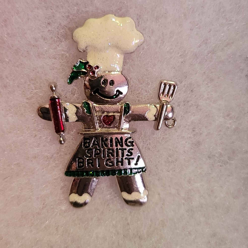 Gingerbread Baker Brooch